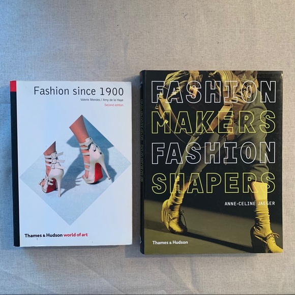 Fashion Management Books - Picture 1 of 2